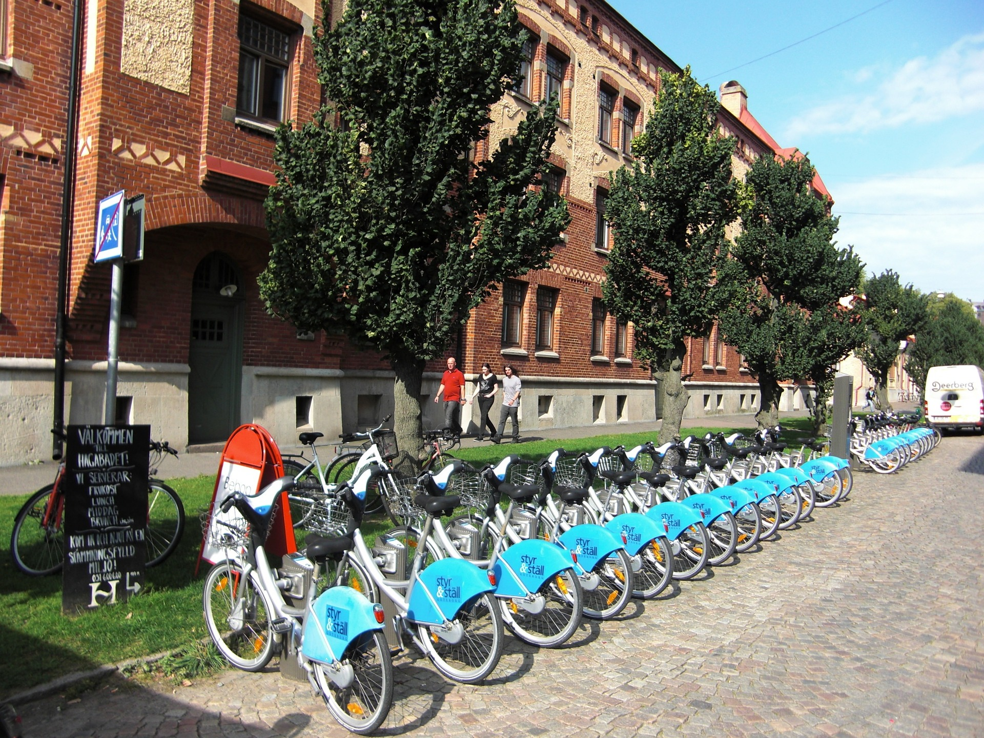 city bike share schemes